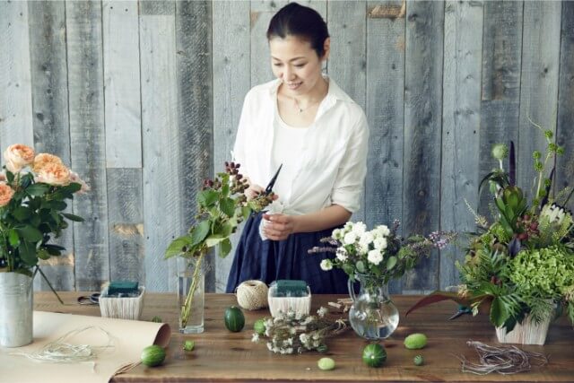 リースを飾る花風水の材料の選び方